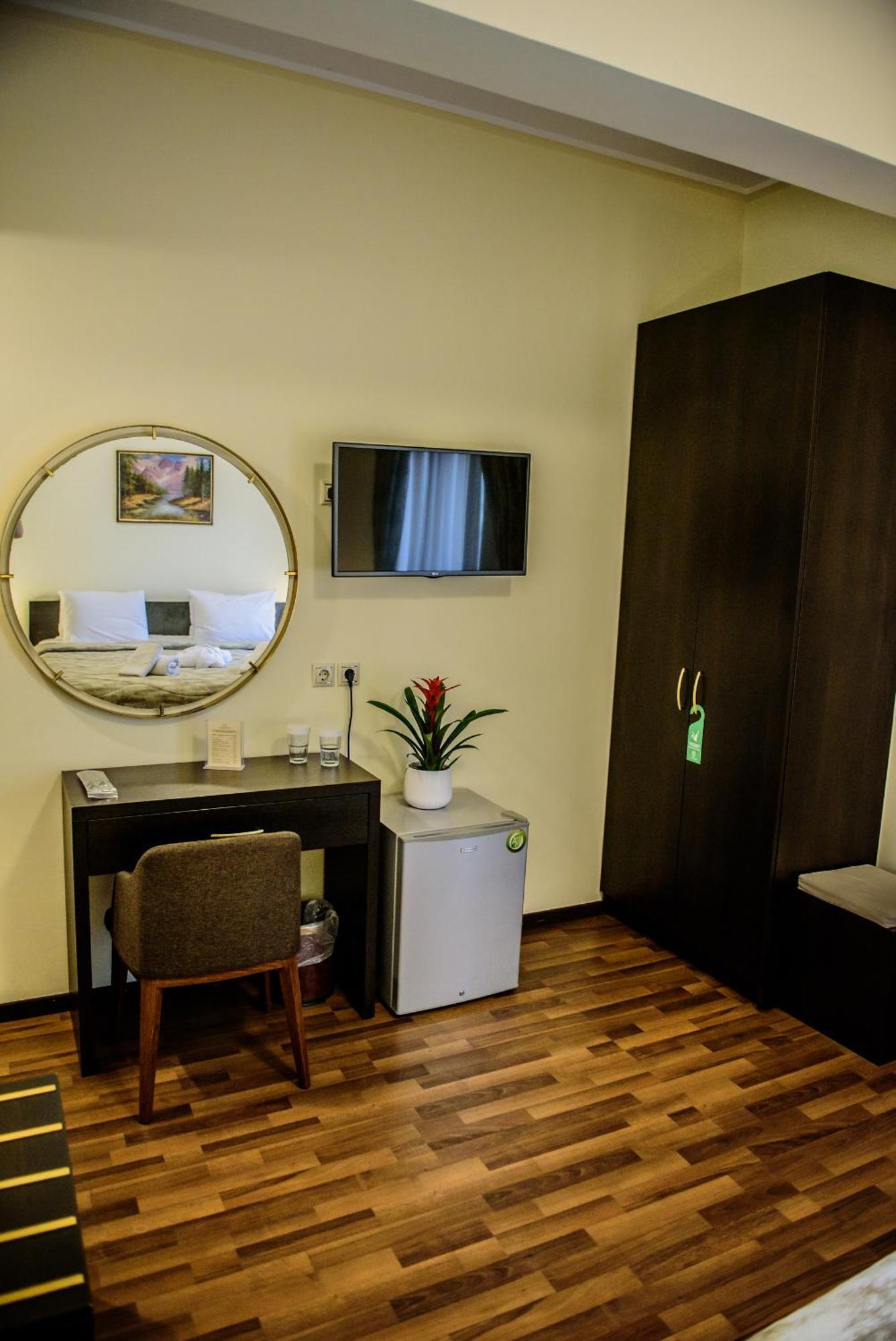 Hotel Padelidaki Трикала Экстерьер фото