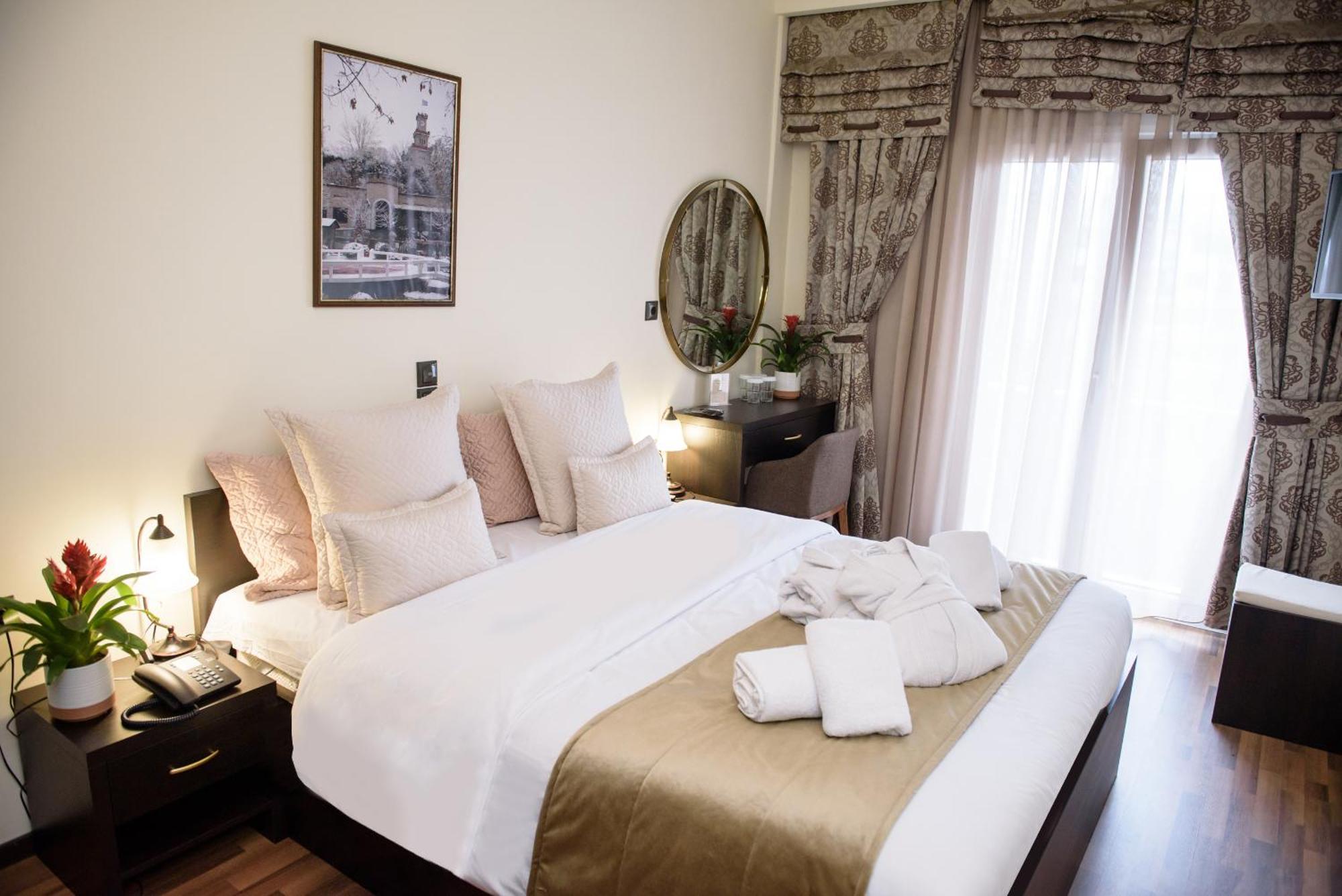 Hotel Padelidaki Трикала Экстерьер фото